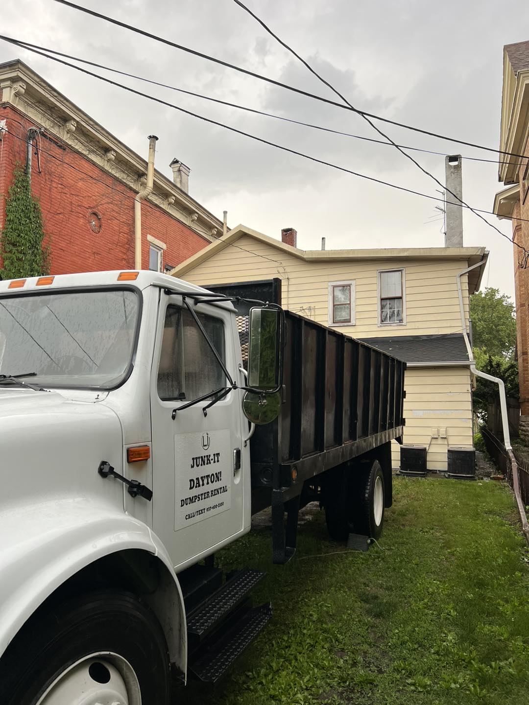 Home cleanout service by JunkIT Dayton